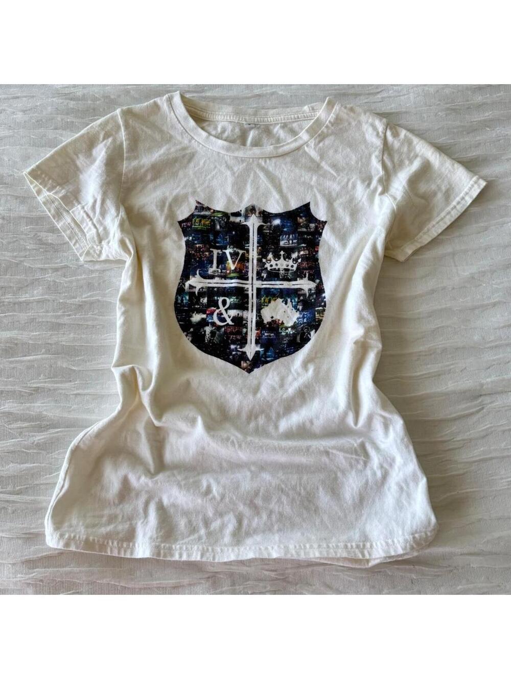 Women's White and Navy Tshirt